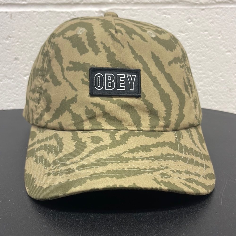 Obey Mad river hat